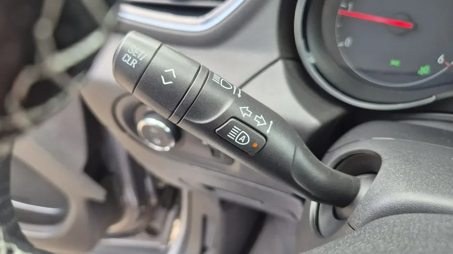 OPEL Grandland X -