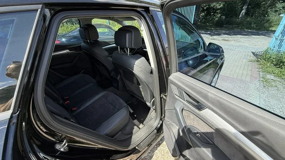 AUDI Q5 -