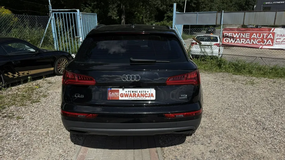 AUDI Q5 -