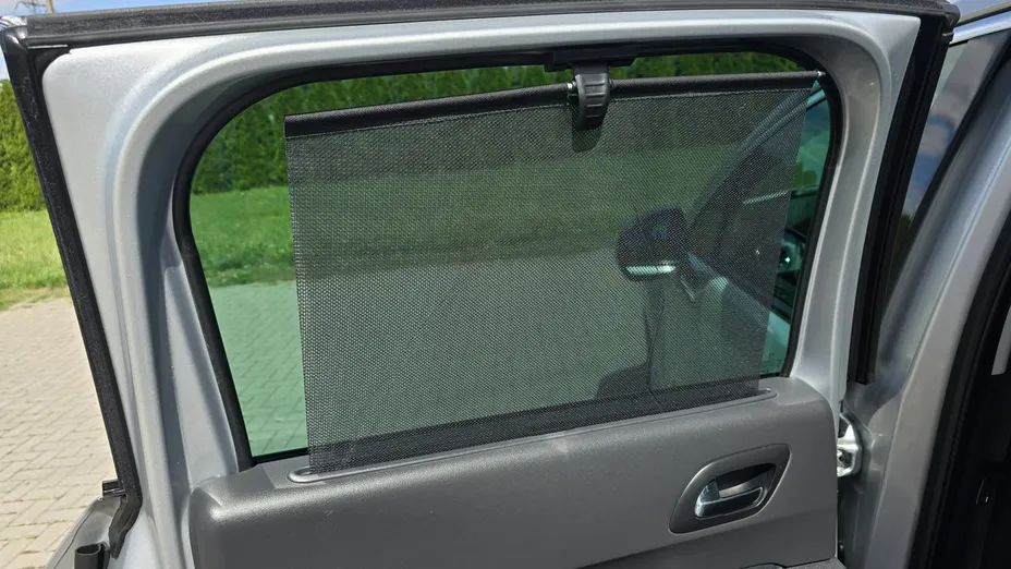 PEUGEOT 3008 -