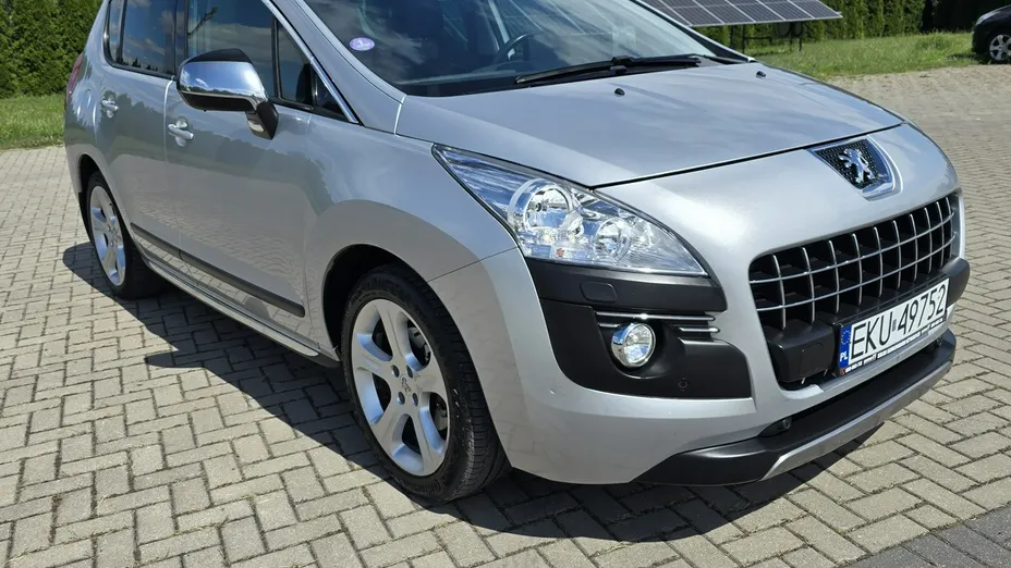 PEUGEOT 3008 -