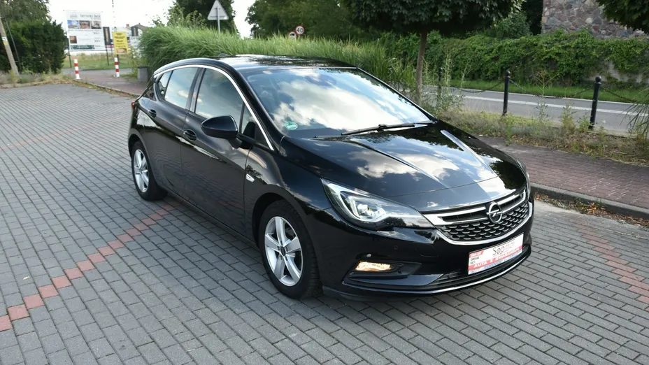 OPEL Astra -