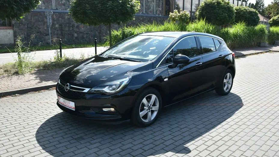 OPEL Astra -