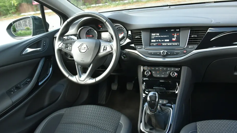 OPEL Astra -