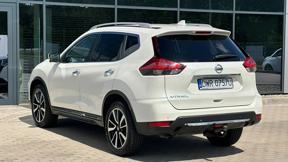 NISSAN X-Trail -