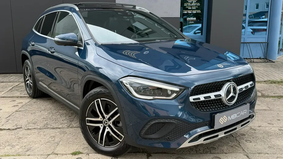 MERCEDES-BENZ GLA -