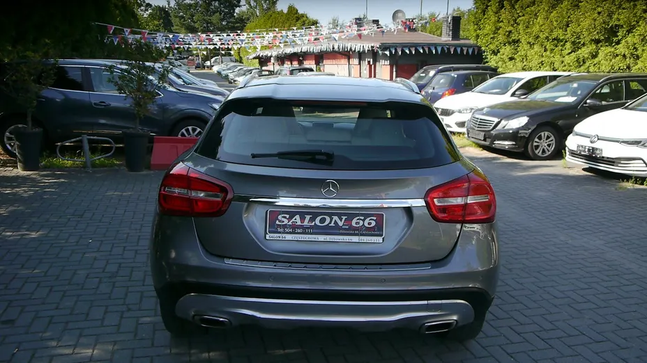 MERCEDES-BENZ GLA -
