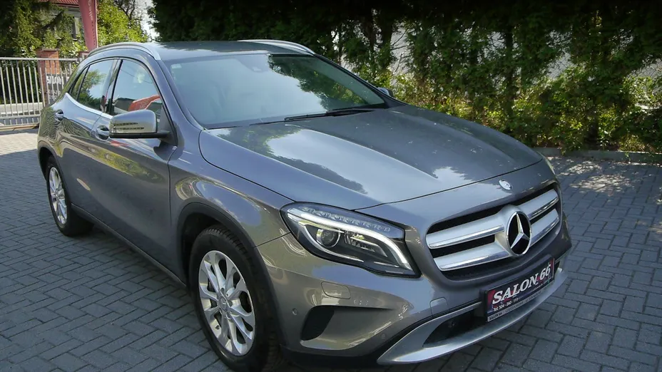 MERCEDES-BENZ GLA -