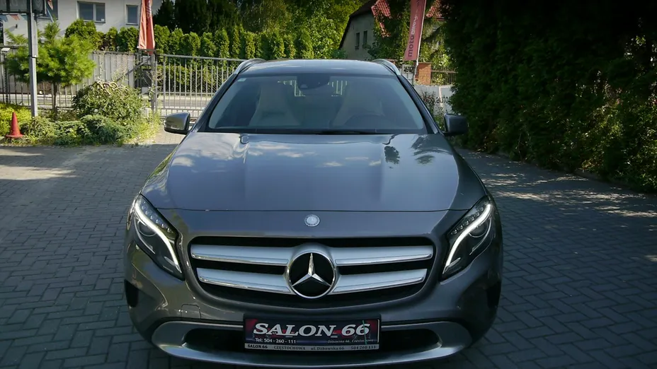 MERCEDES-BENZ GLA -
