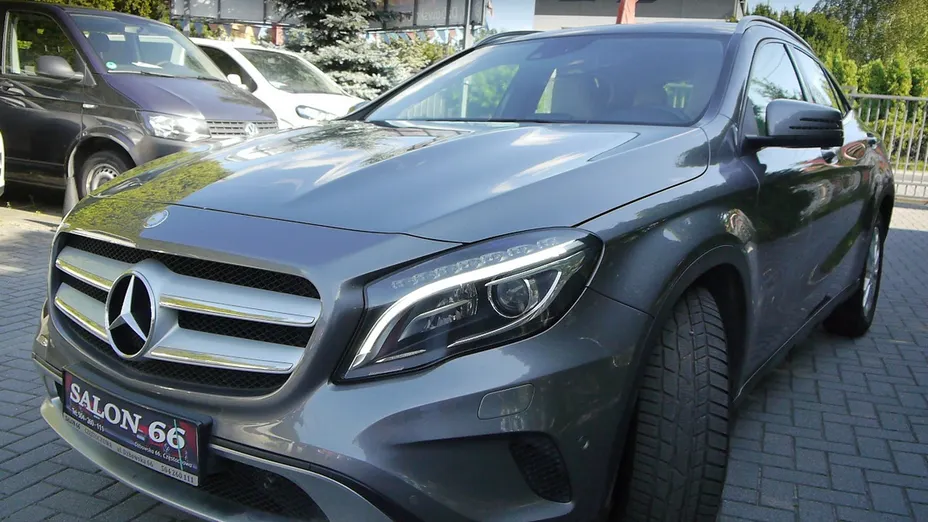 MERCEDES-BENZ GLA -