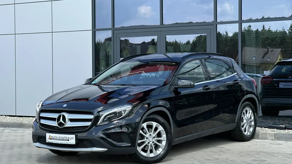 MERCEDES-BENZ GLA -