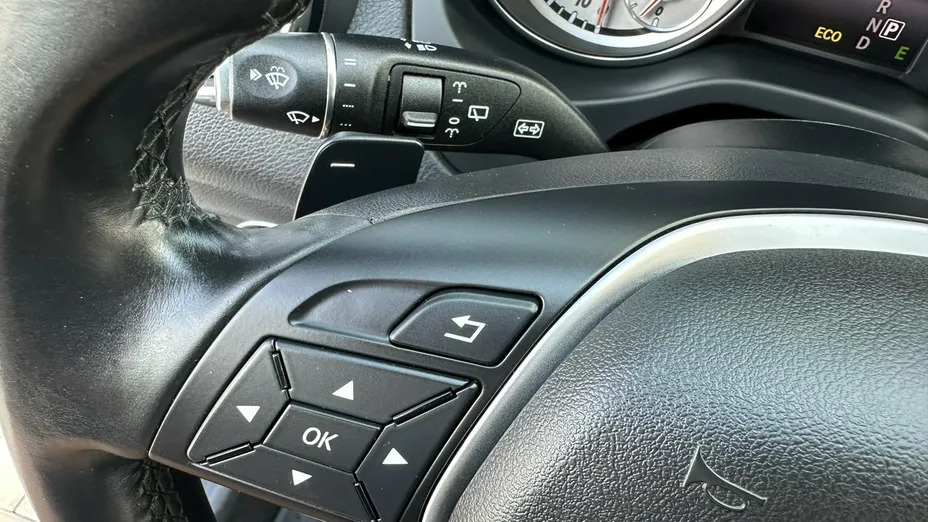 MERCEDES-BENZ GLA -