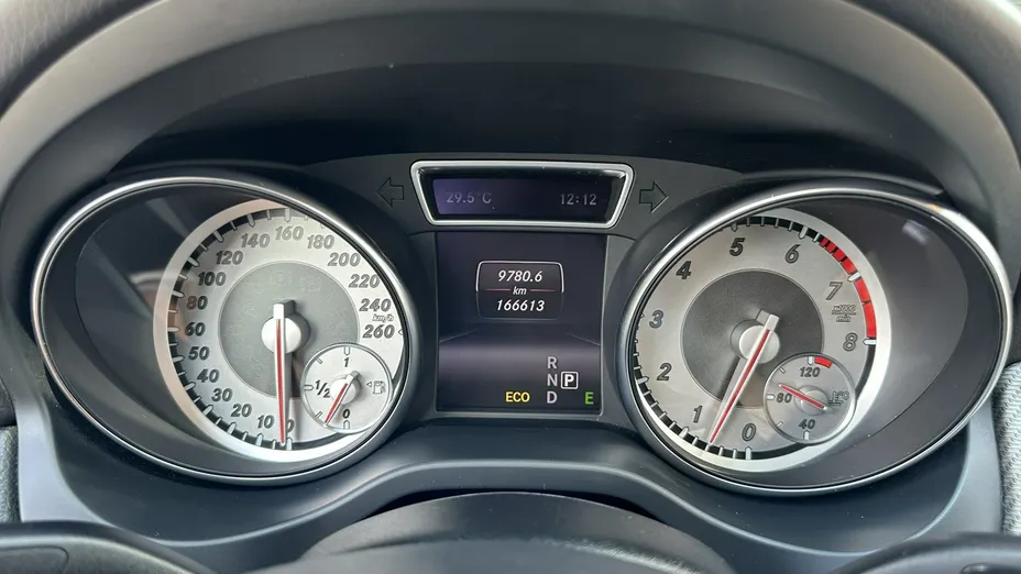 MERCEDES-BENZ GLA -