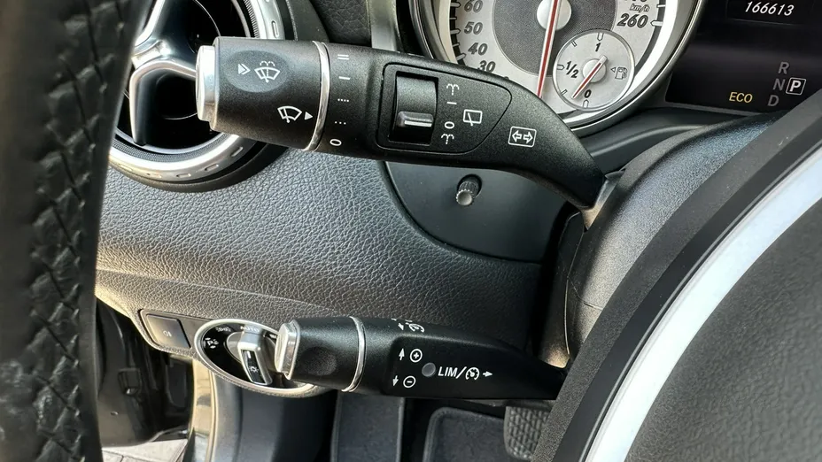 MERCEDES-BENZ GLA -
