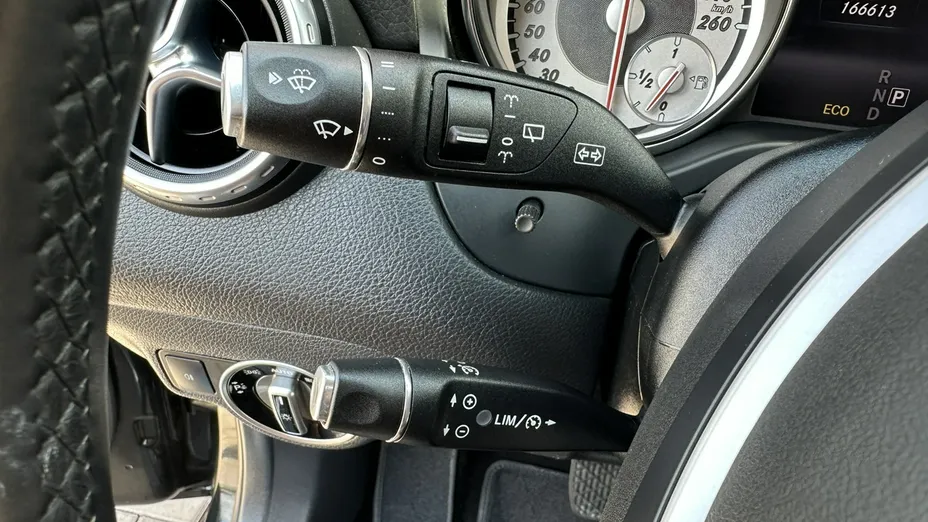 MERCEDES-BENZ GLA -