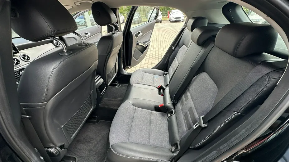 MERCEDES-BENZ GLA -