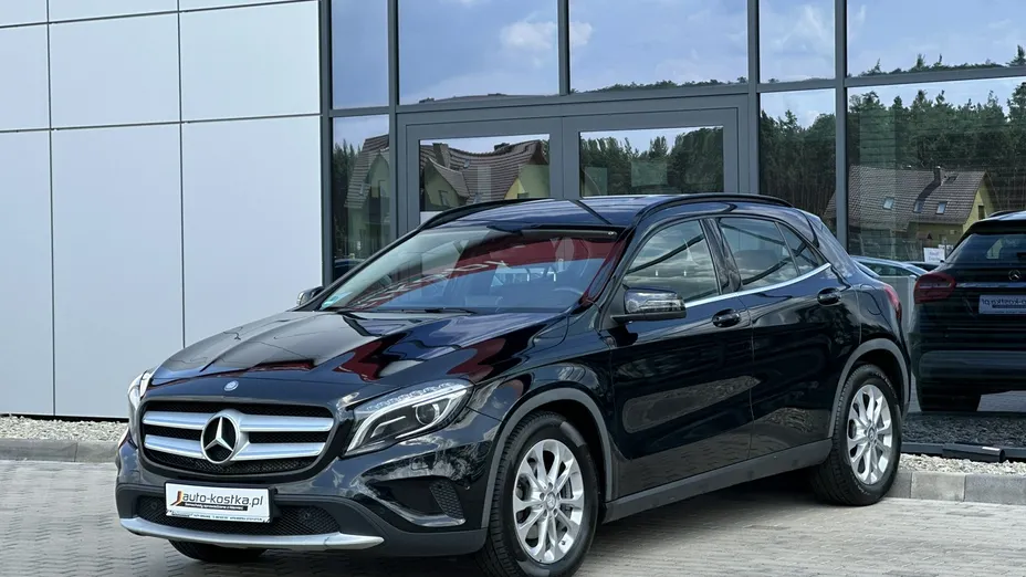 MERCEDES-BENZ GLA -