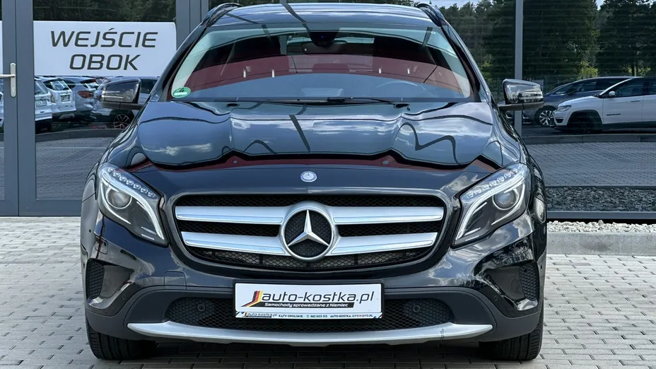 MERCEDES-BENZ GLA -