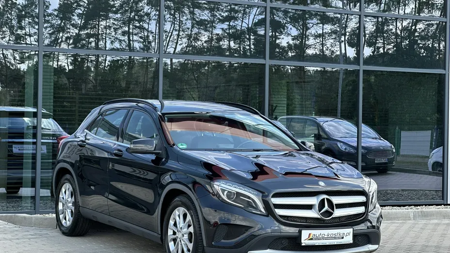 MERCEDES-BENZ GLA -