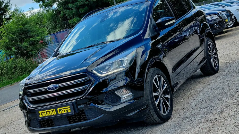 FORD Kuga -