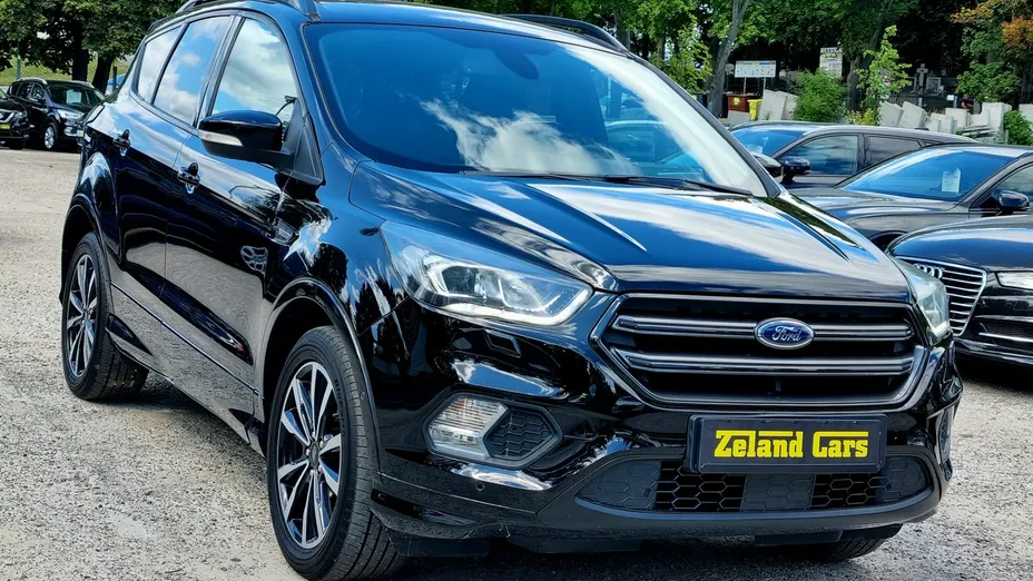 FORD Kuga -