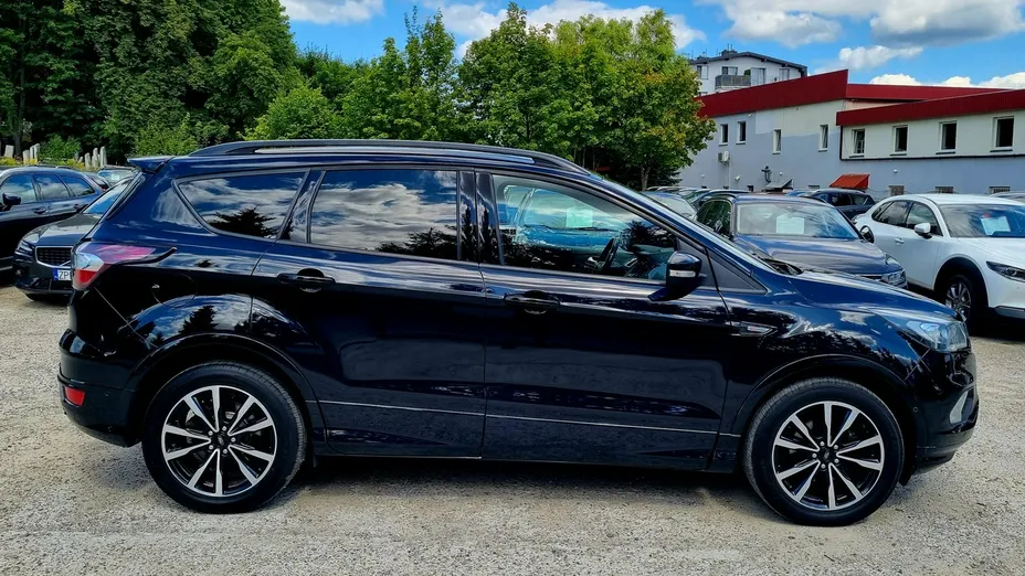 FORD Kuga -