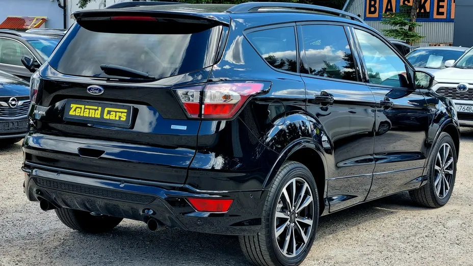 FORD Kuga -