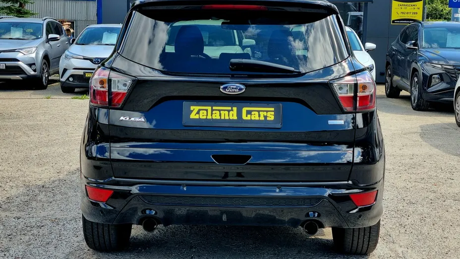 FORD Kuga -