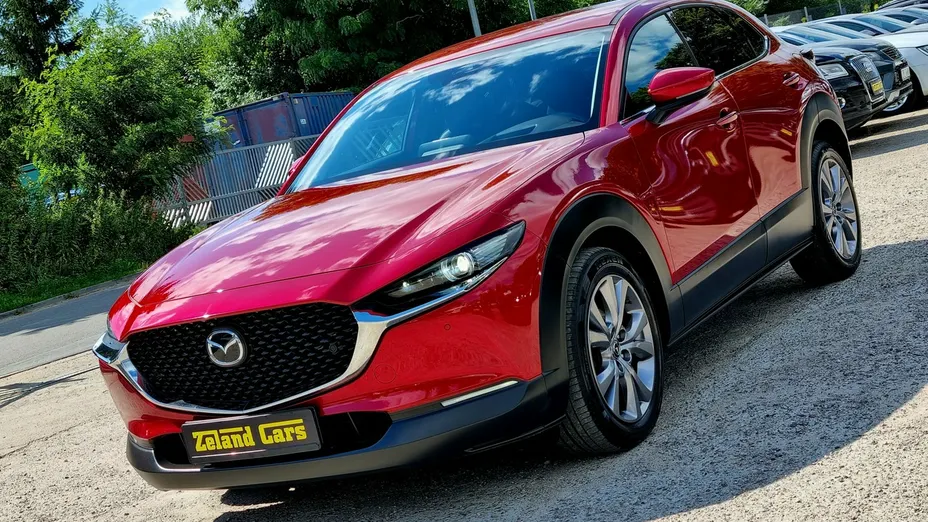 MAZDA CX-30 -