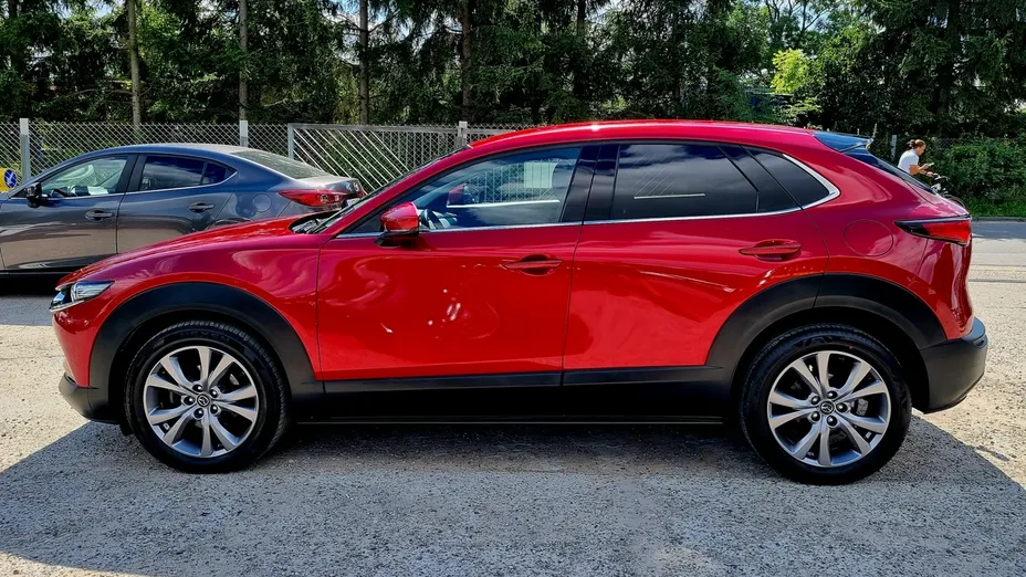 MAZDA CX-30 -