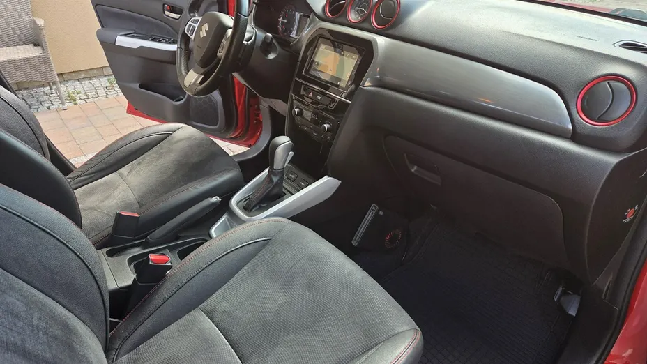 SUZUKI Vitara -