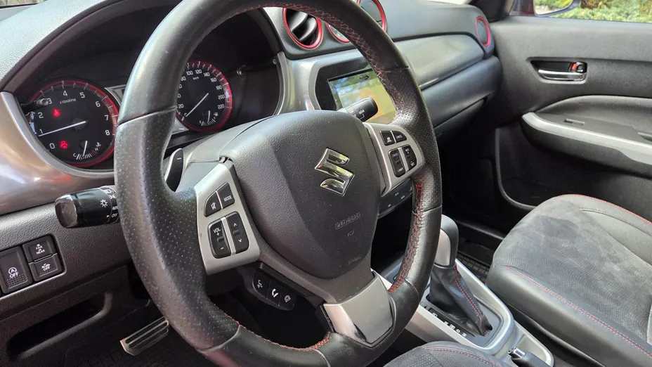 SUZUKI Vitara -