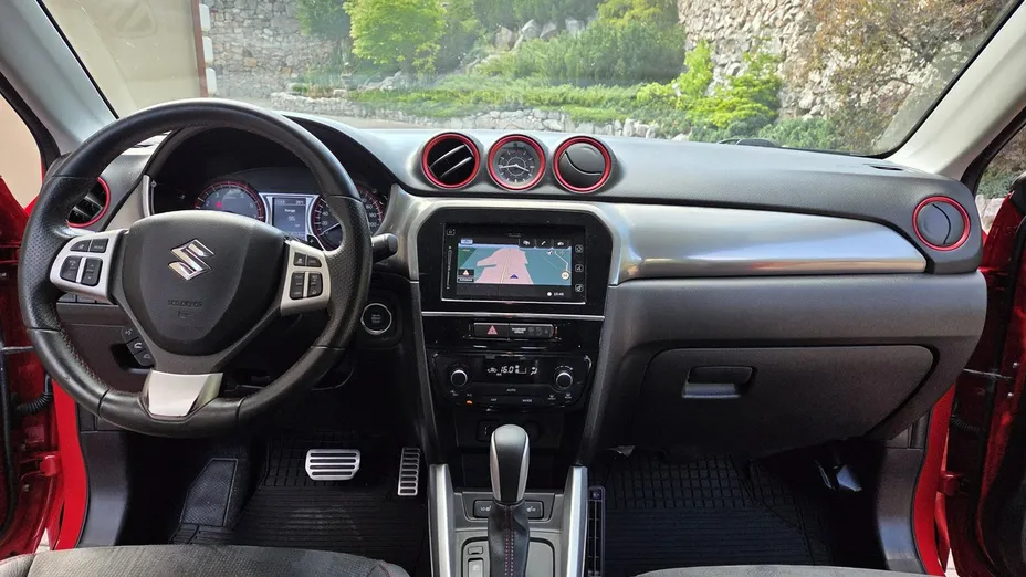 SUZUKI Vitara -