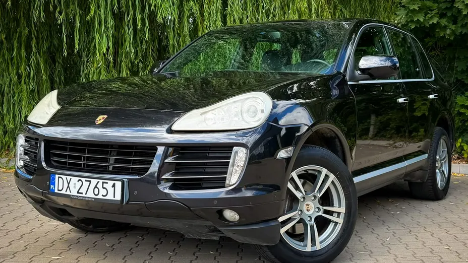 PORSCHE Cayenne -