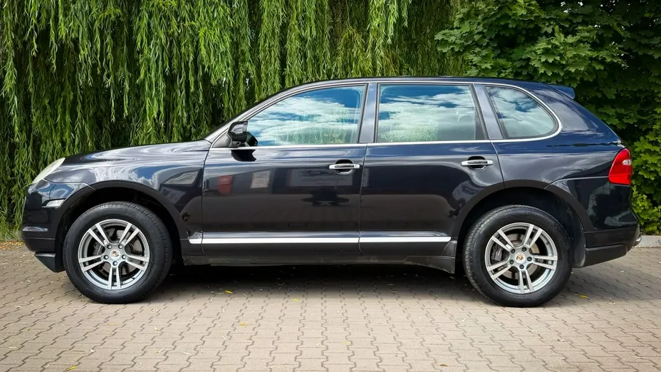 PORSCHE Cayenne -