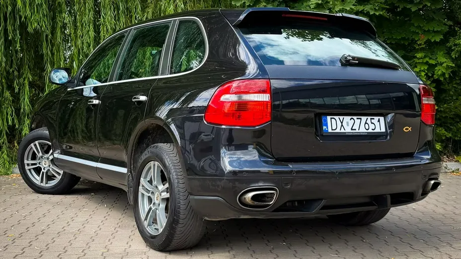 PORSCHE Cayenne -