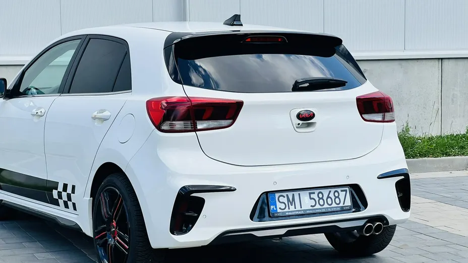 KIA Rio -