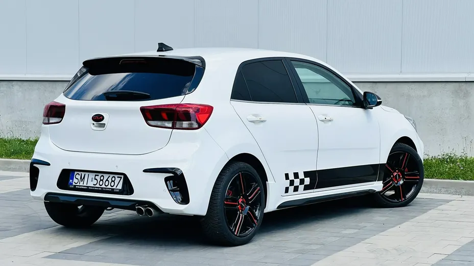 KIA Rio -