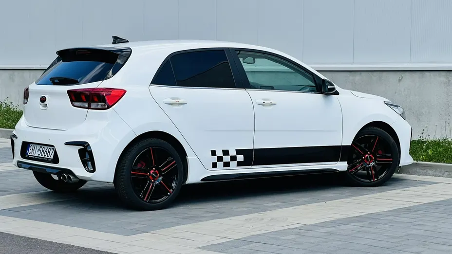 KIA Rio -