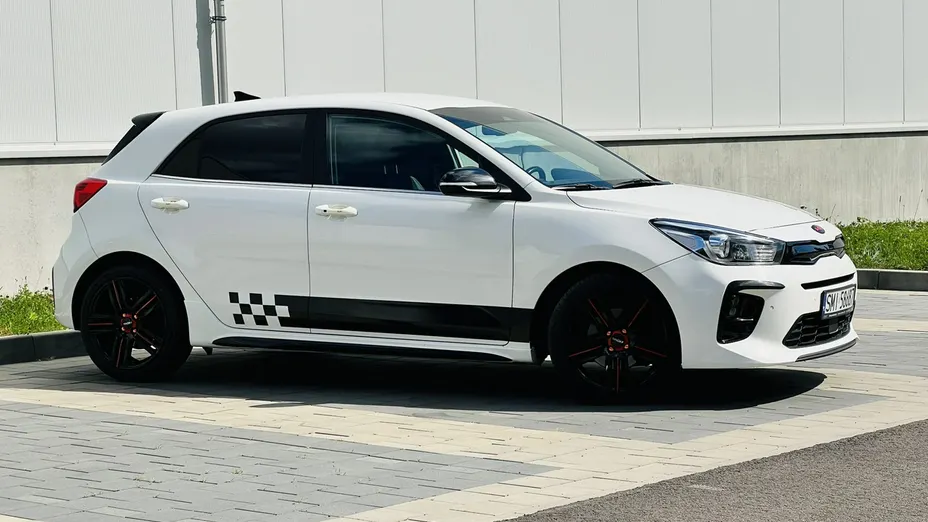 KIA Rio -