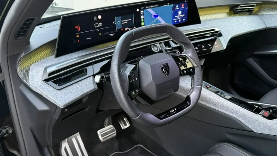 PEUGEOT 3008 -