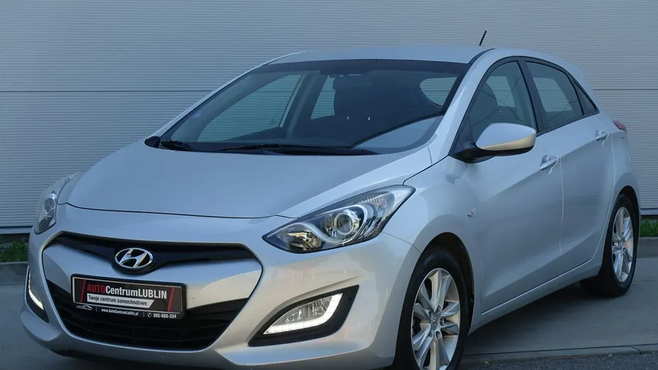 HYUNDAI i30 -