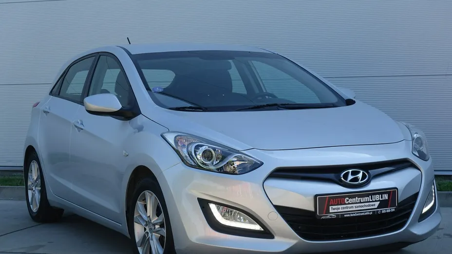 HYUNDAI i30 -