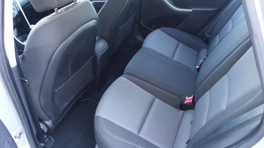 HYUNDAI i30 -