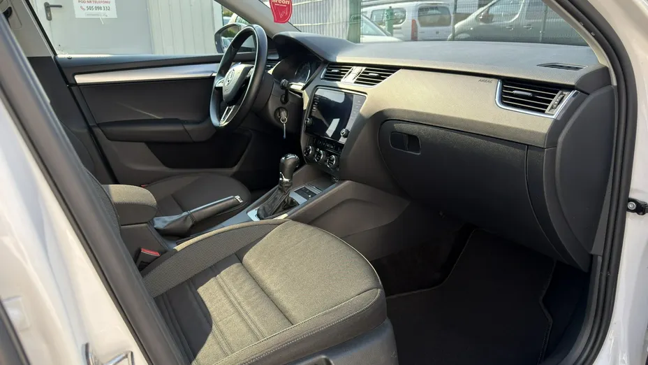 SKODA Octavia -