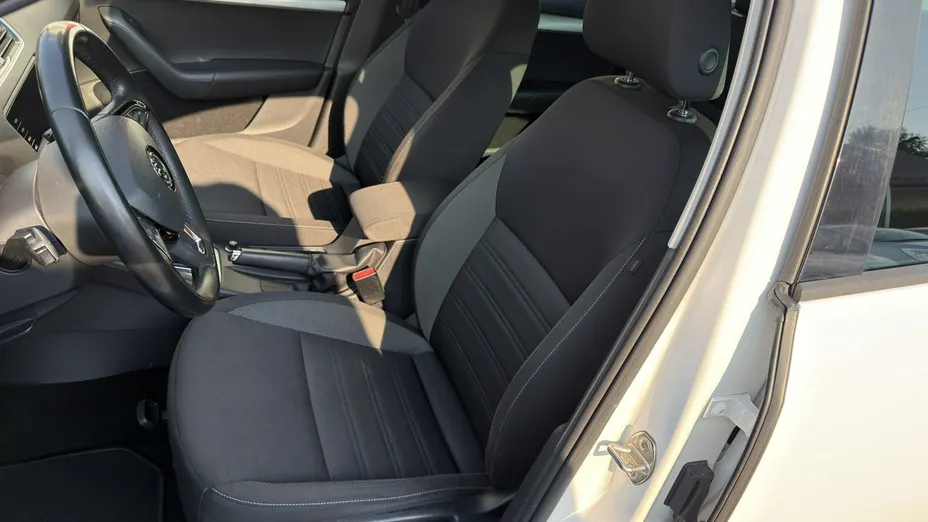 SKODA Octavia -