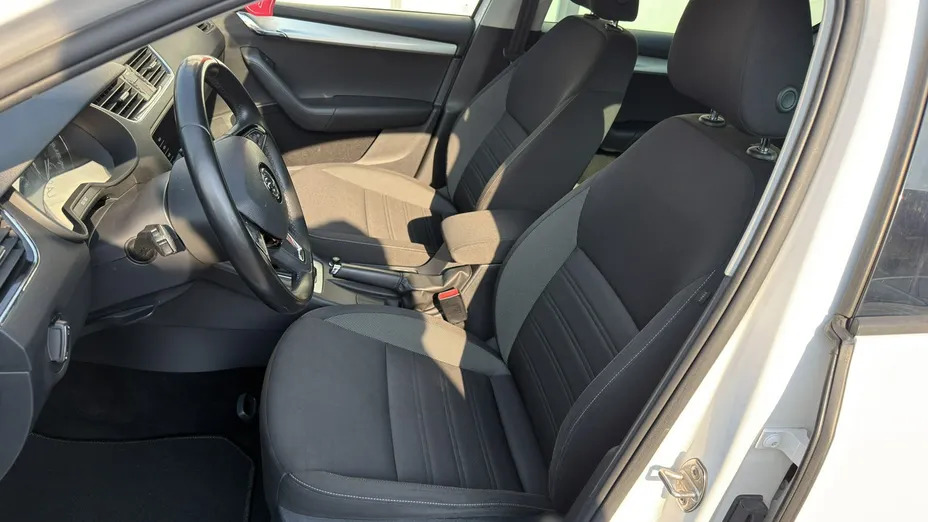 SKODA Octavia -
