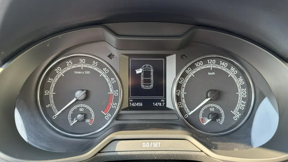 SKODA Octavia -