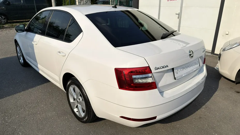 SKODA Octavia -