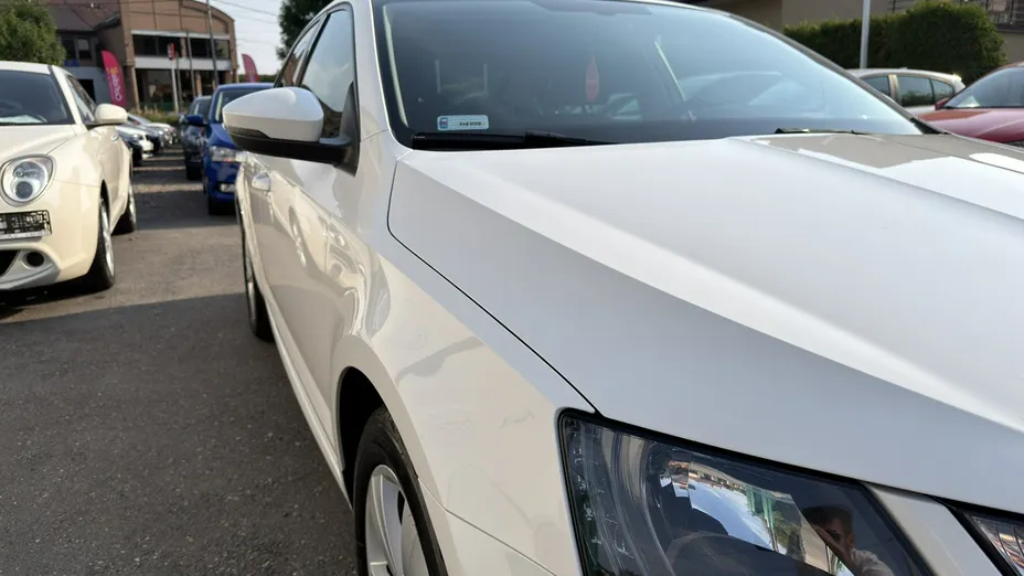 SKODA Octavia -